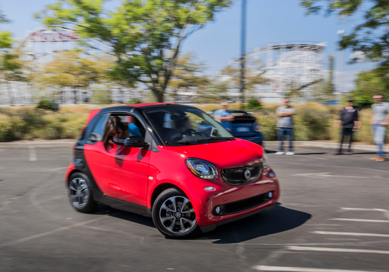 Your author making sure the car didn’t cross any lines it wasn’t supposed to. Image credit: Smart
